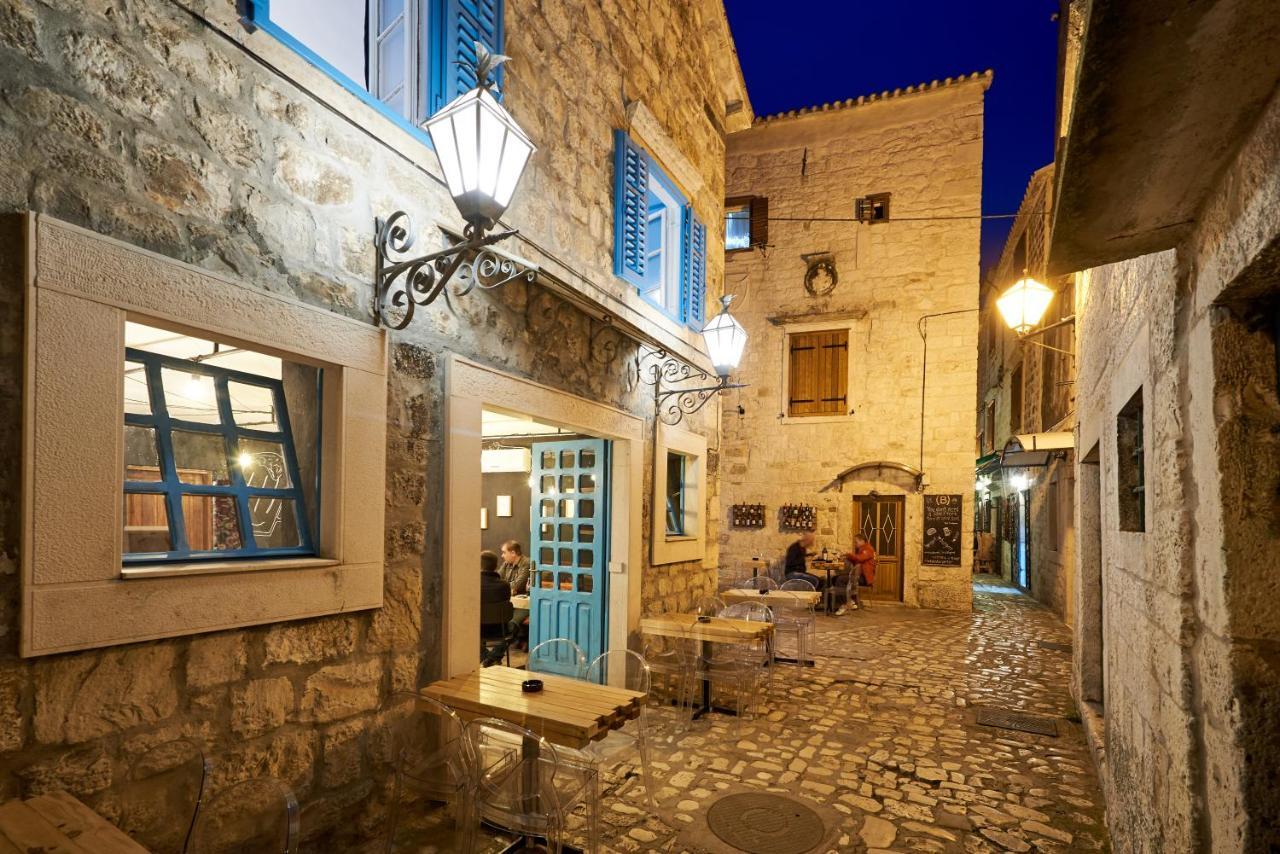 Bubalus Boutique Rooms Trogir Exteriör bild